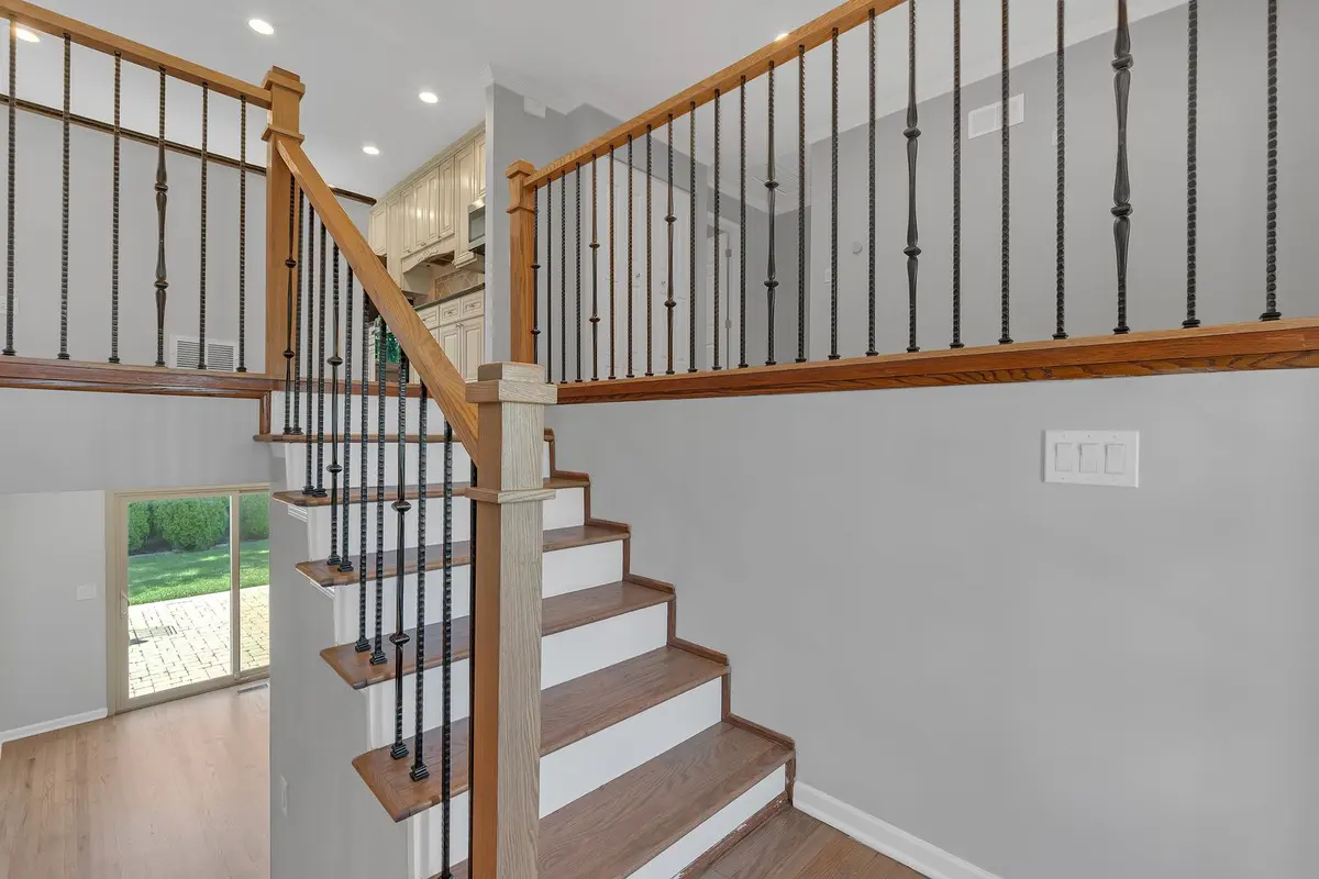 112 LILAC Lane