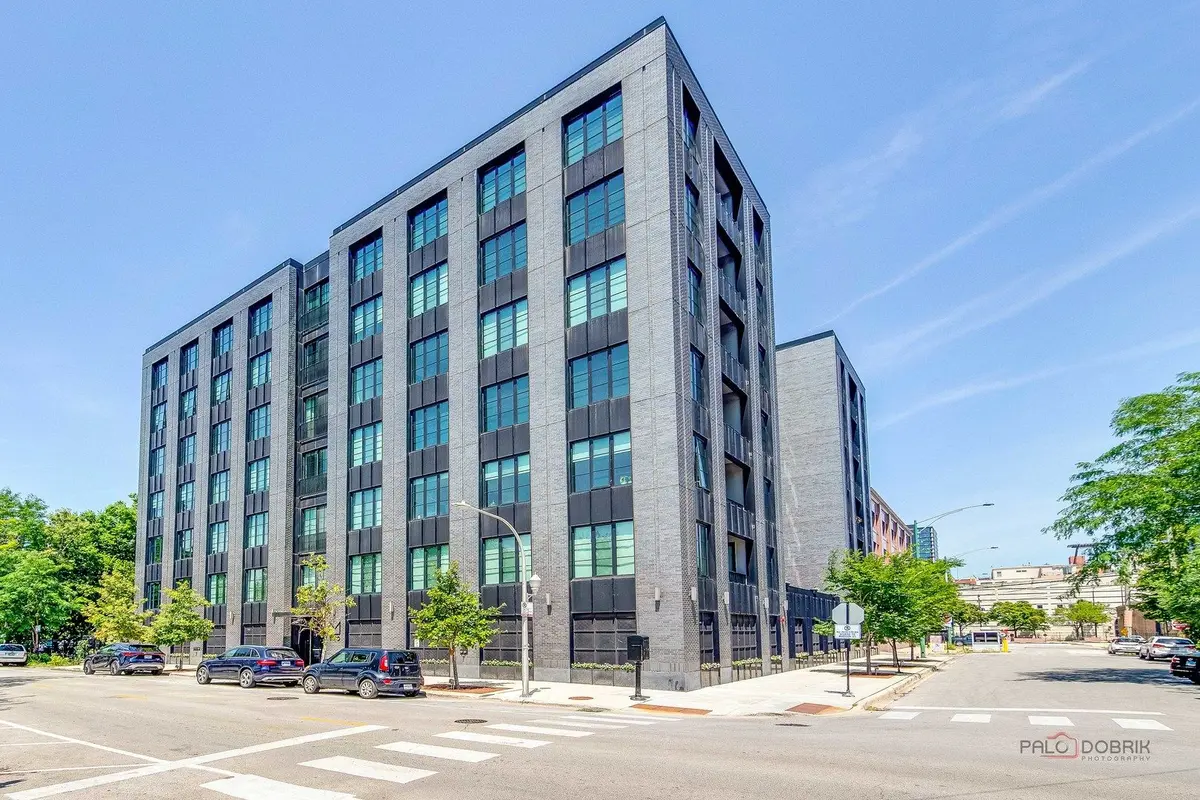 1400 W Monroe Street