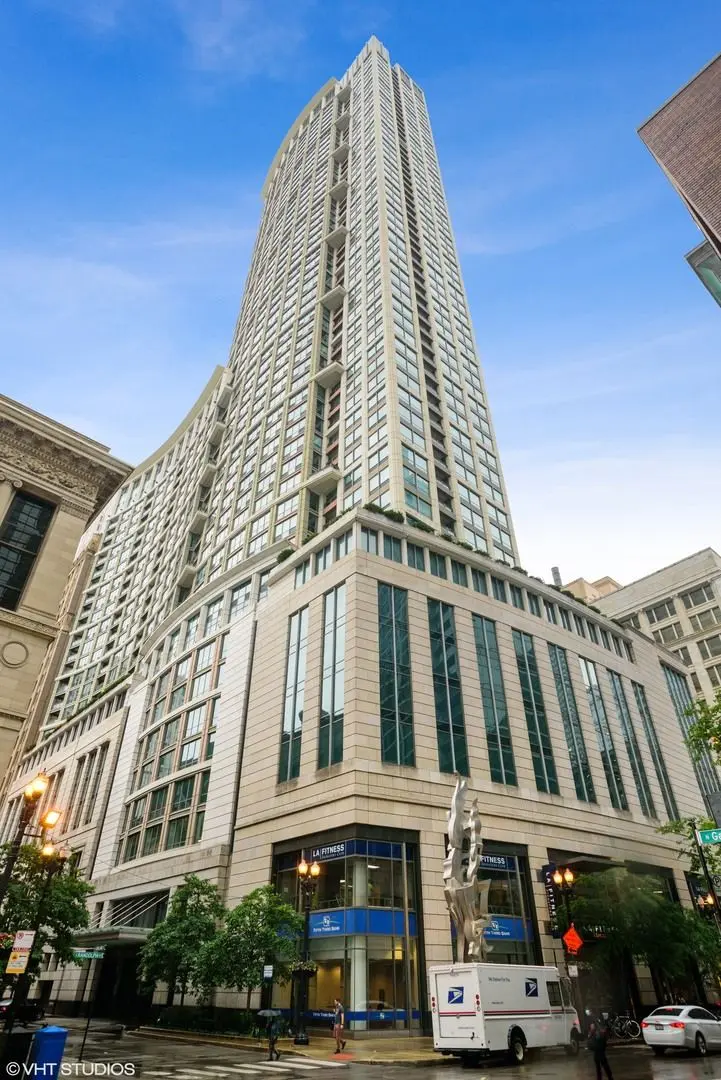 130 N Garland Court