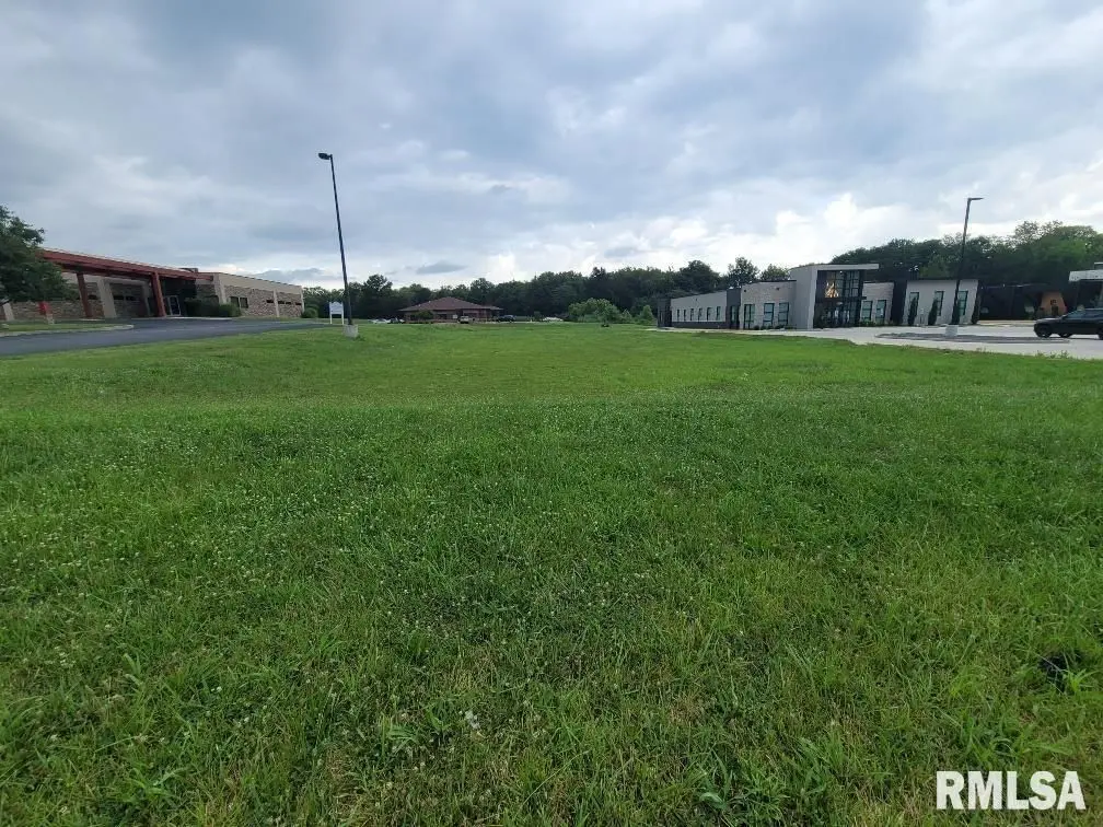 3128 Veterans Memorial Drive