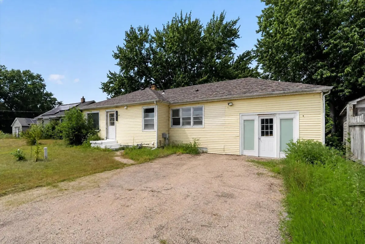 2076 Will James Road