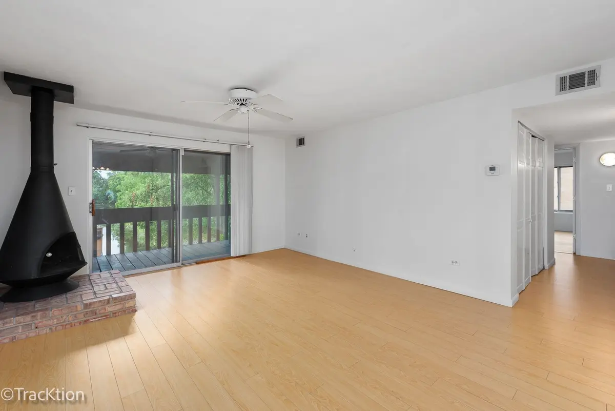 6147 Knoll Wood Court