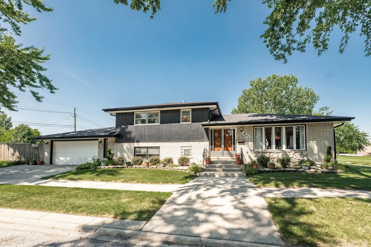 801 Memorial Drive