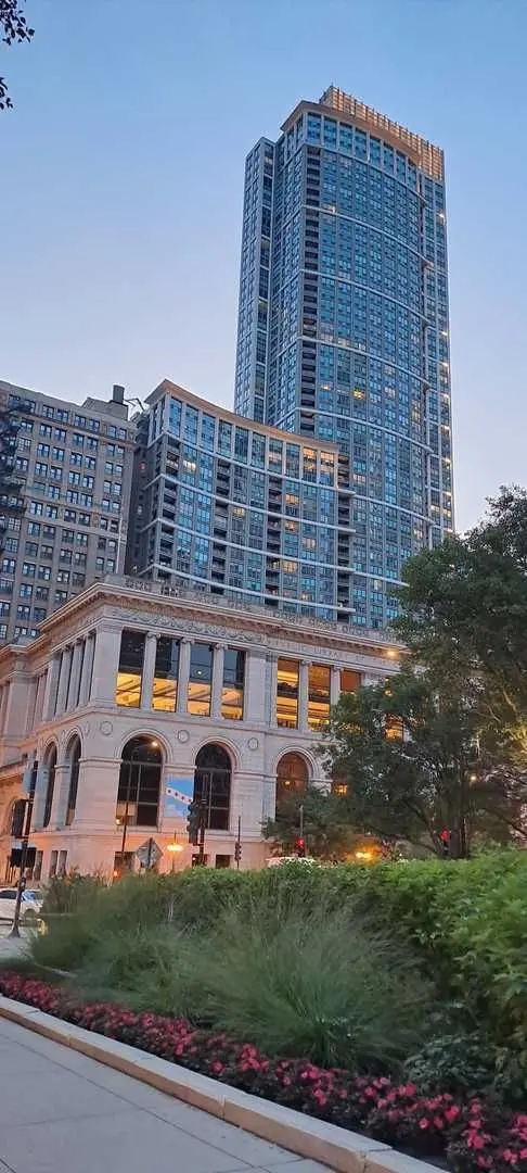 130 N Garland Court