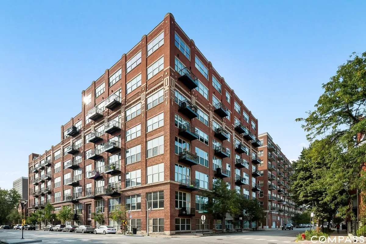 1500 W Monroe Street