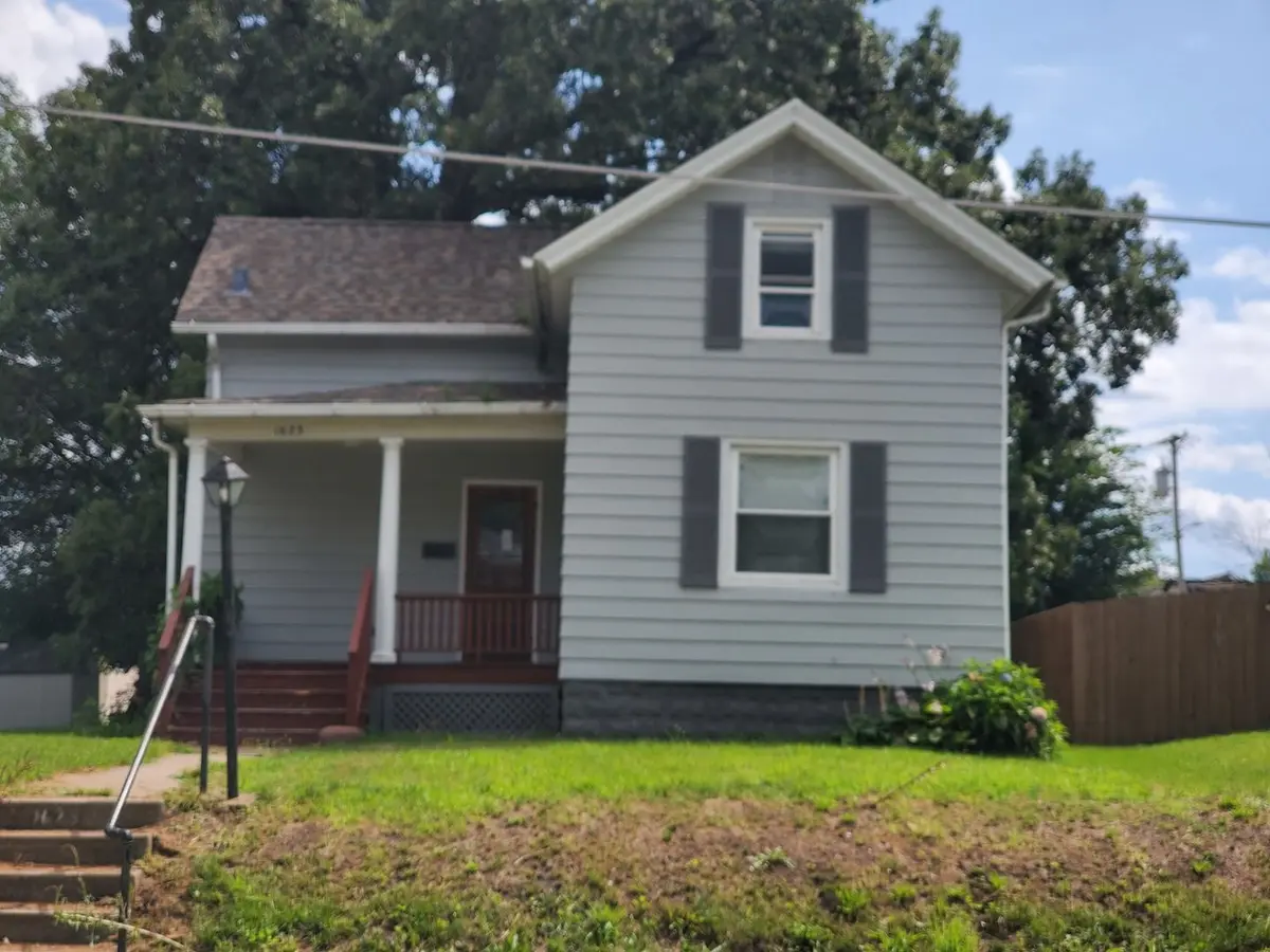 1623 W Pleasant Street