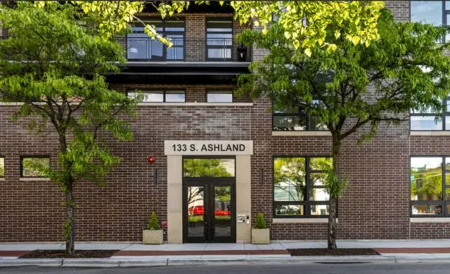 133 S Ashland Avenue