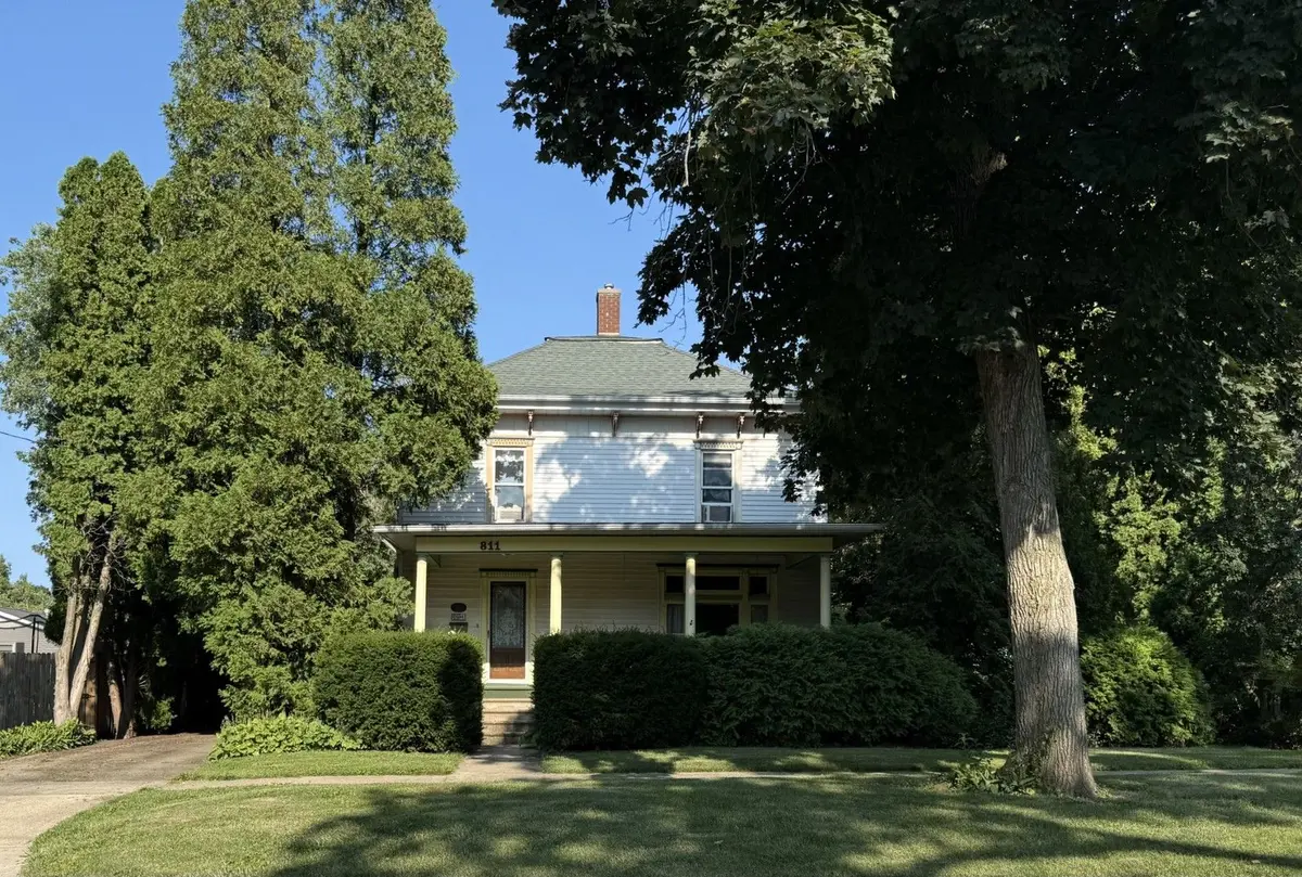 811 NW 3rd Avenue
