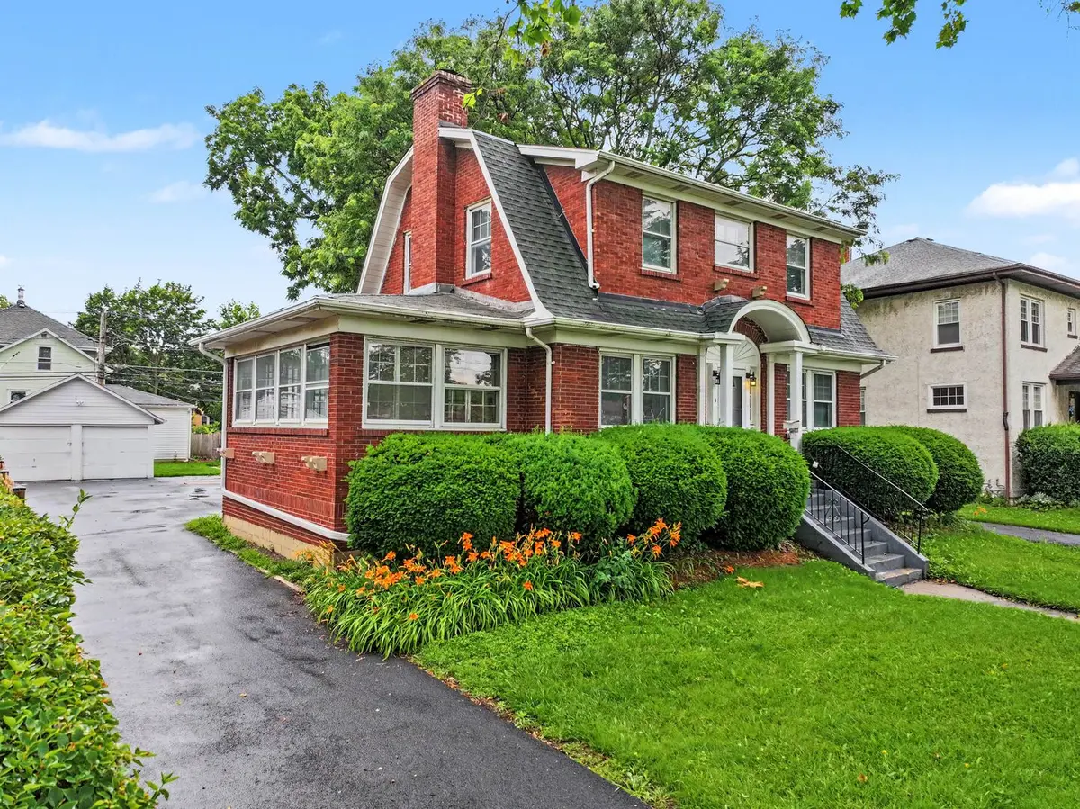 24 N Belmont Avenue