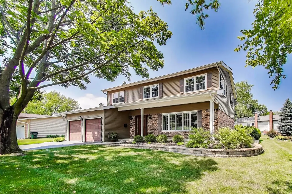206 W Hintz Road