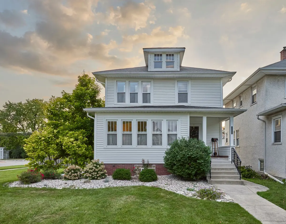 3246 Park Avenue