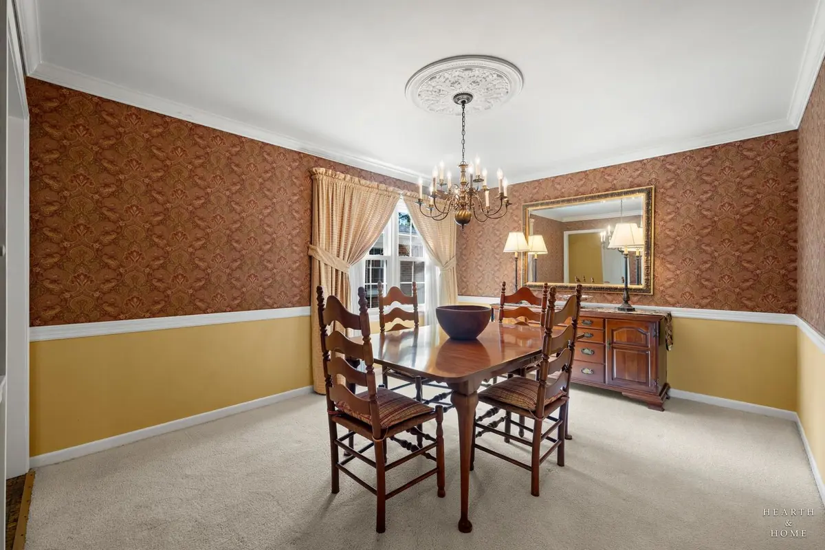 1217 Lake Shore Drive N