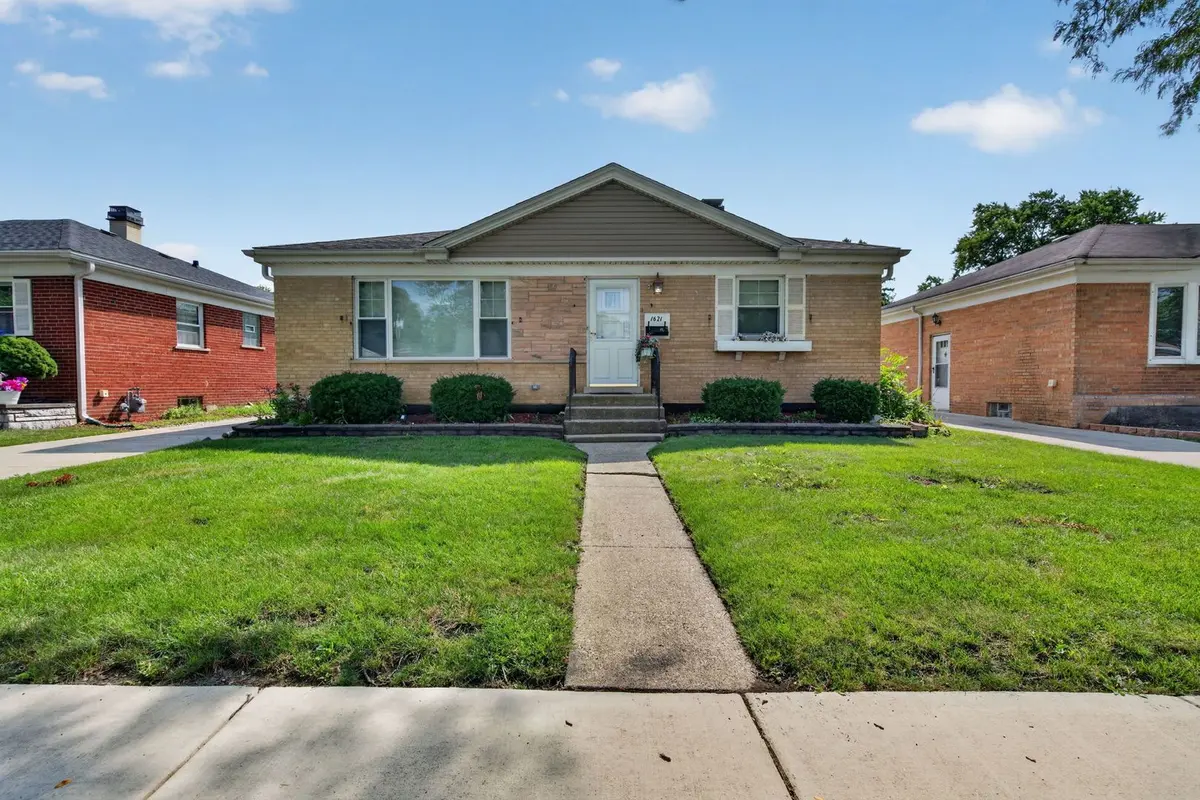 1621 Boeger Avenue