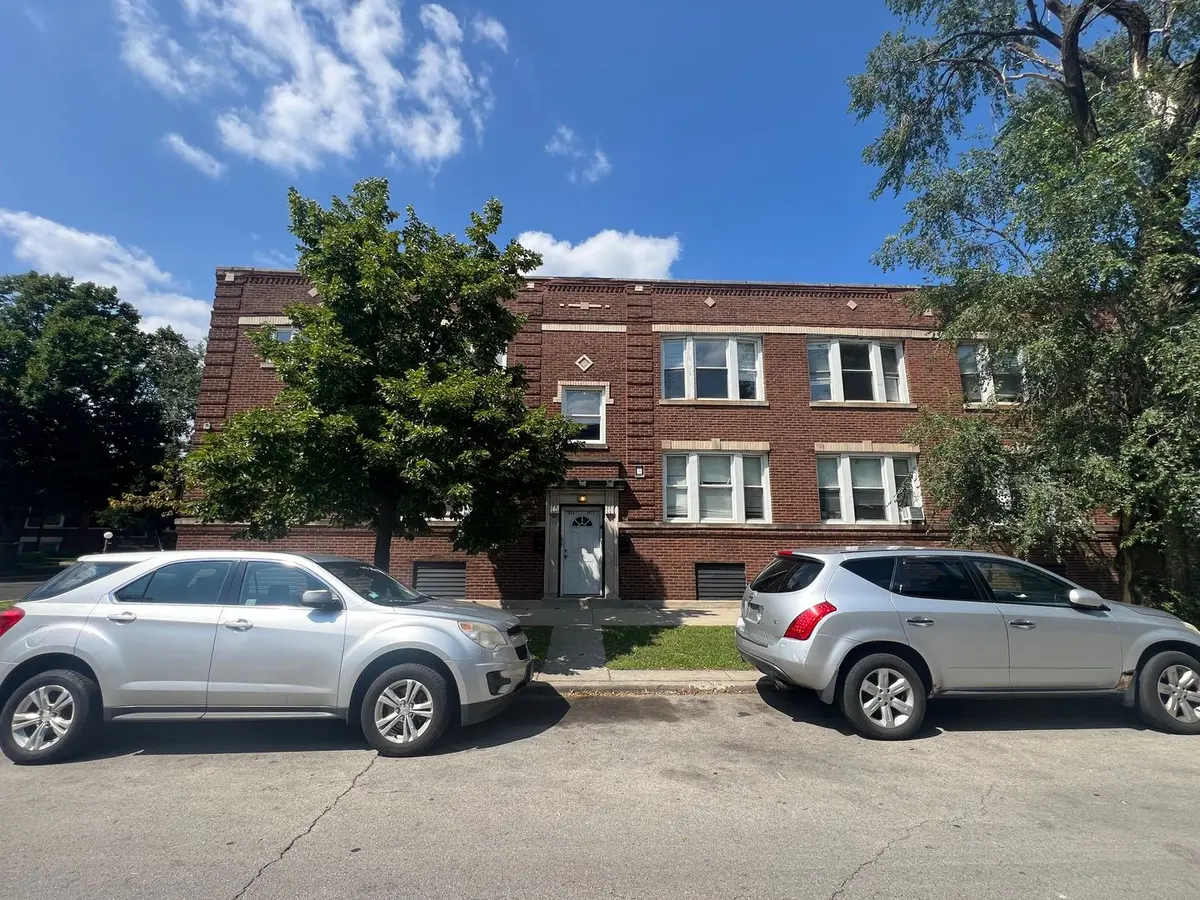 1022 W 77th Street