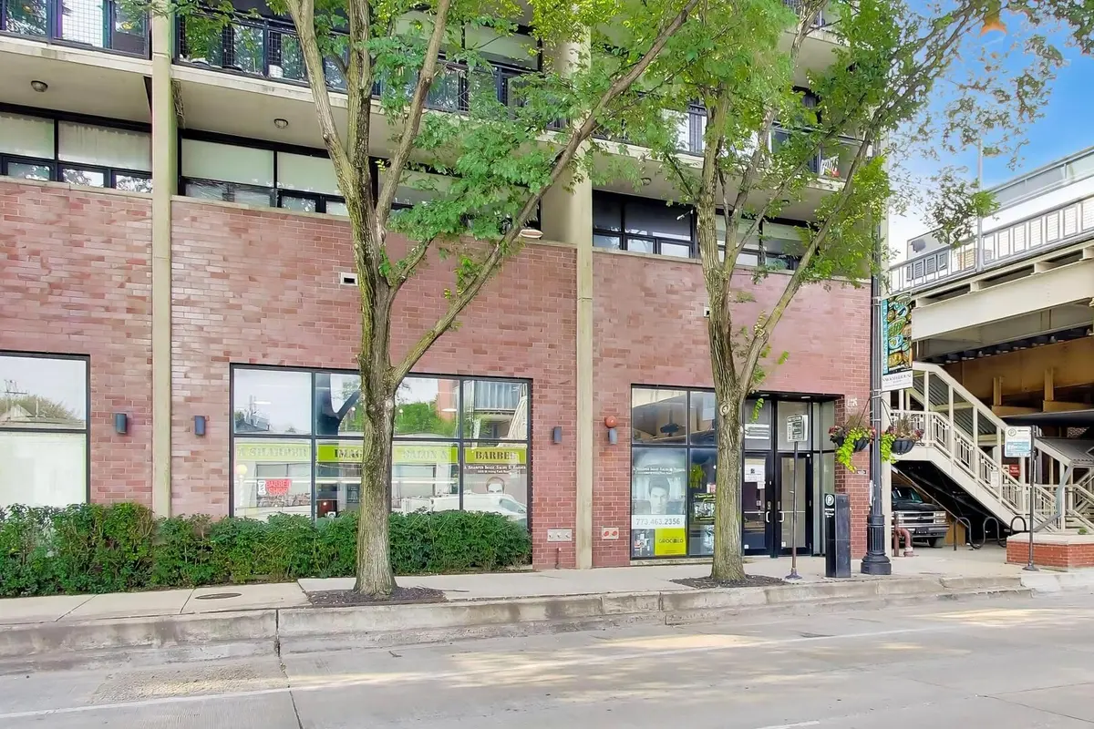 1805 W Irving Park Road