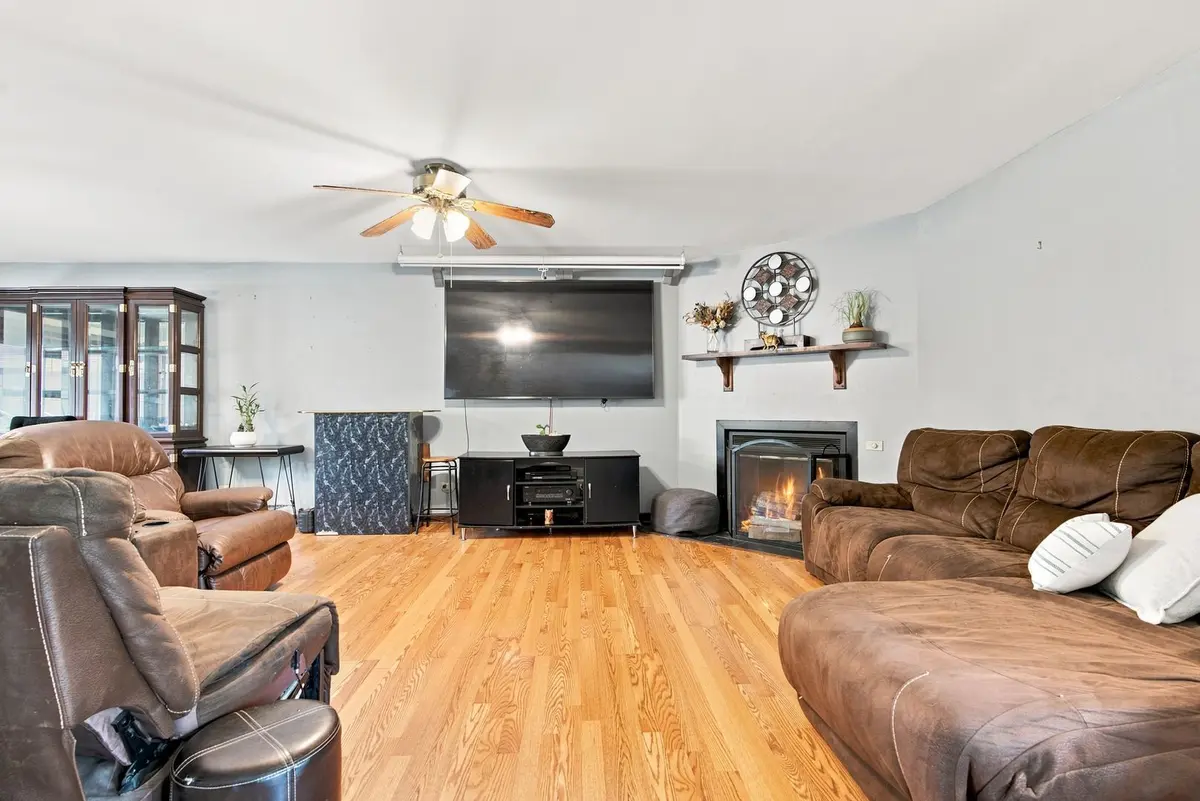 729 Surrey Drive
