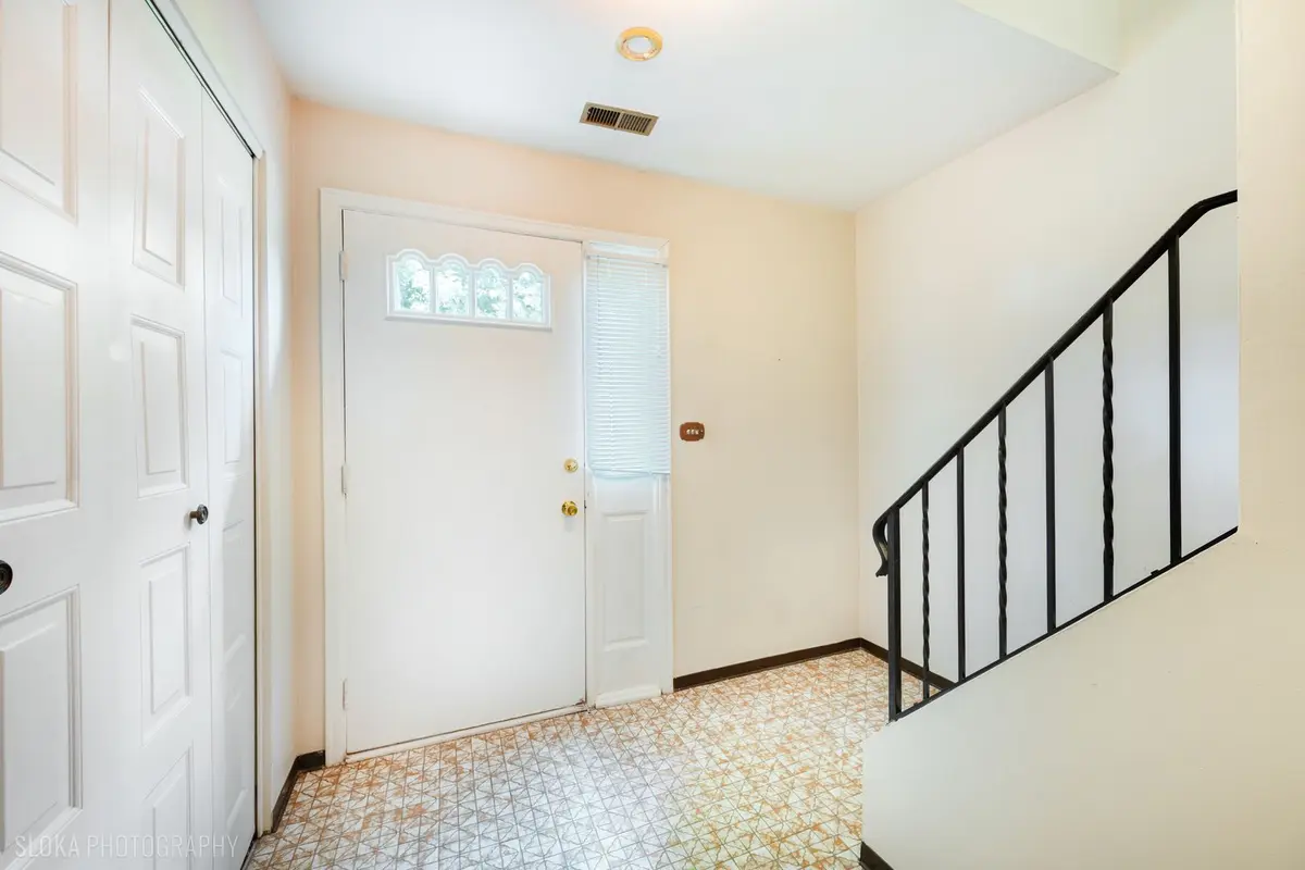 193 Duxbury Court