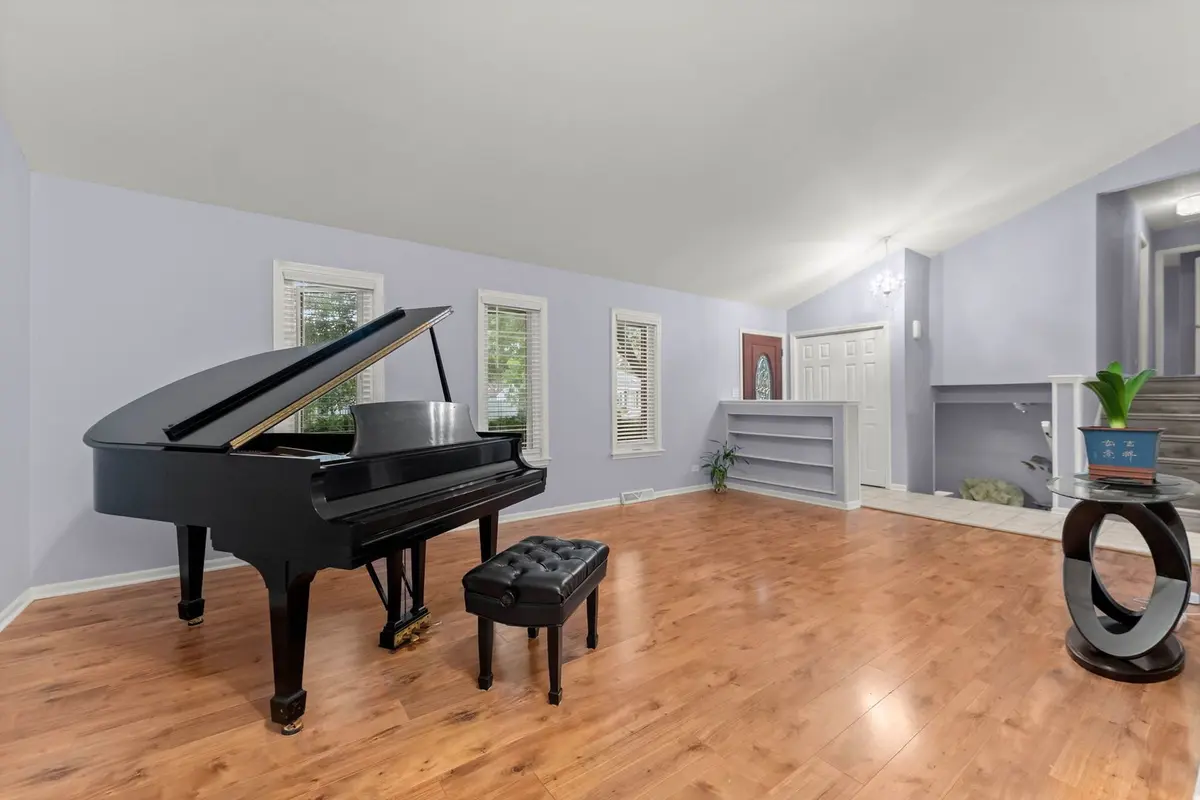 2613 Midland Drive