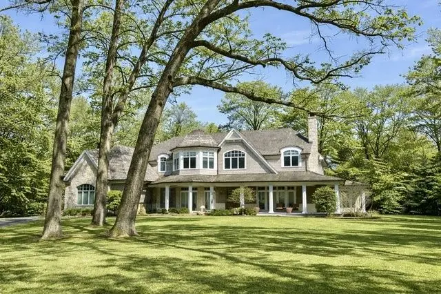 1300 ABINGTON CAMBS Drive