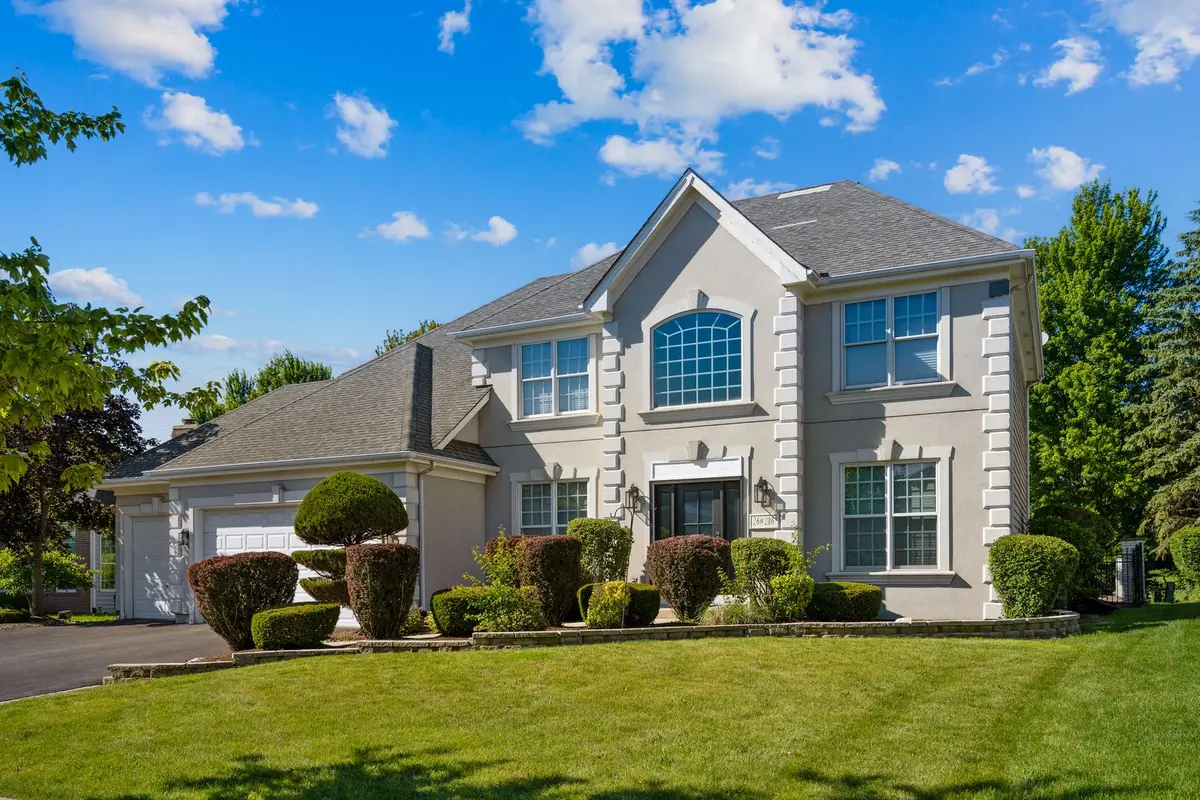 26W286 Pinehurst Drive