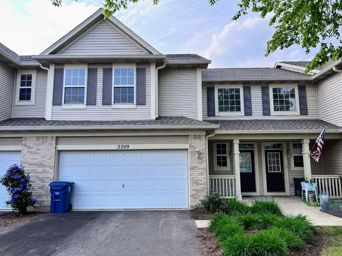 2209 SUNRISE Circle