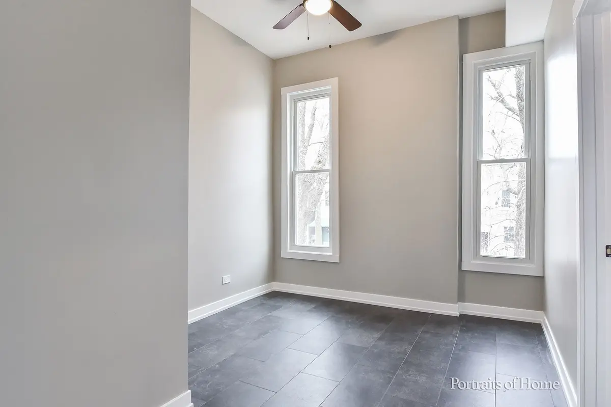 3501 W Le Moyne Street