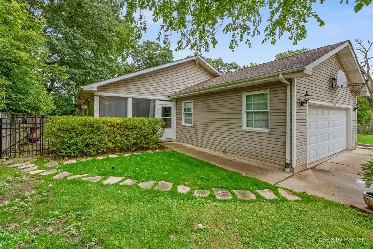 34439 N Hickory Lane