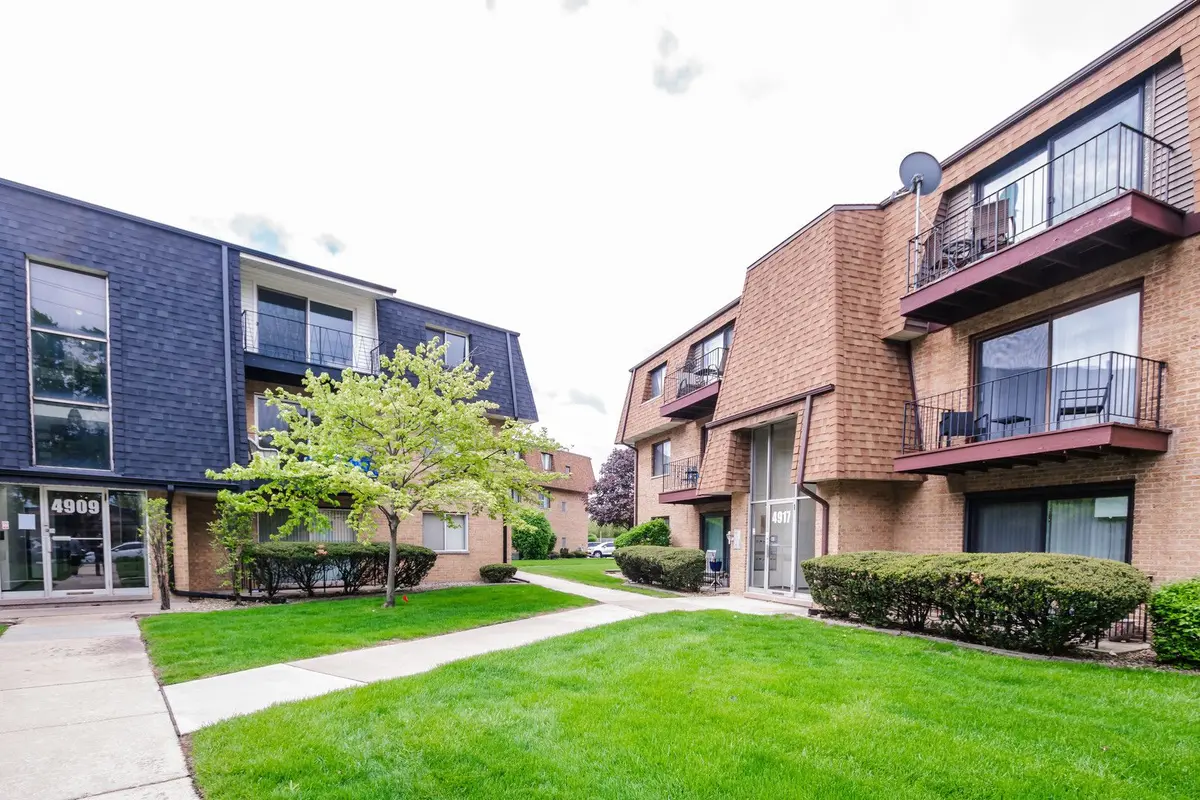 4917 W 109th Street