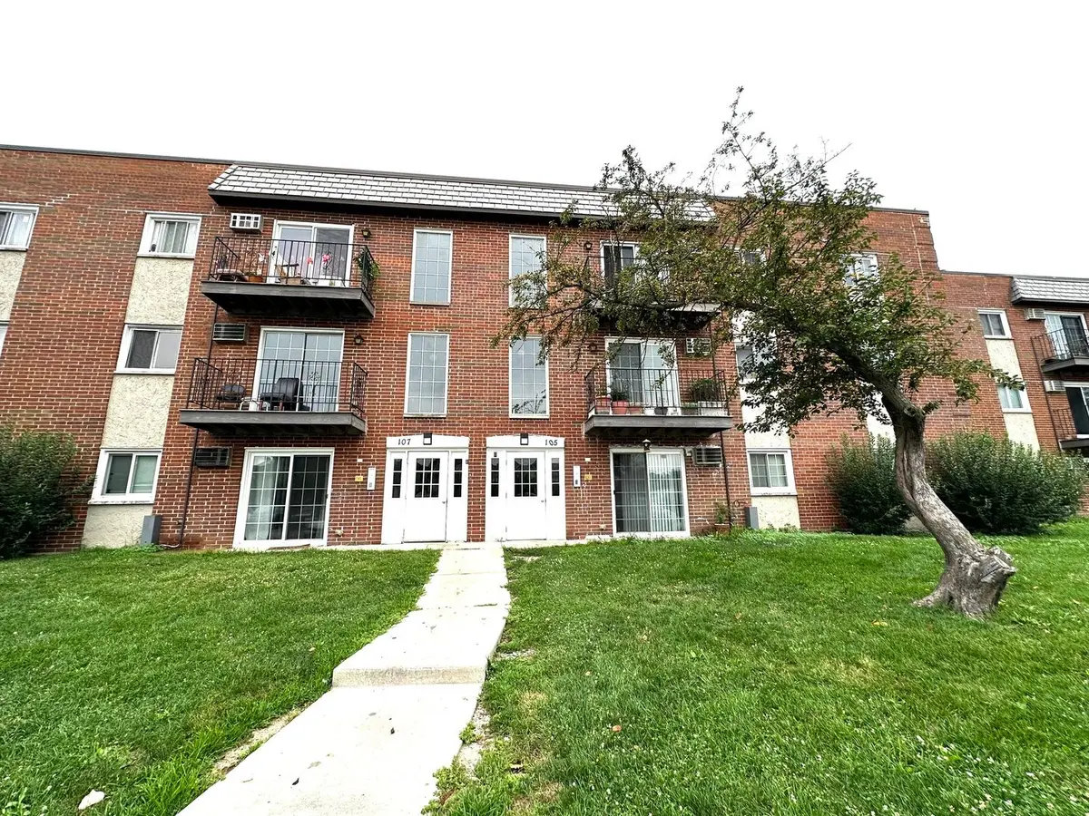 105 W Elk Trail