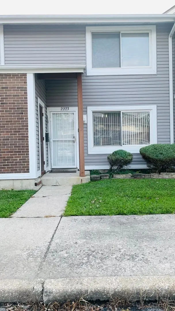 2223 Windsor Lane