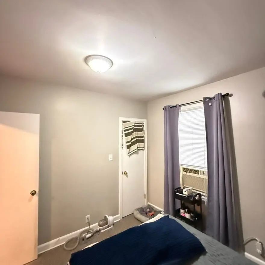 1226 S 49th Court