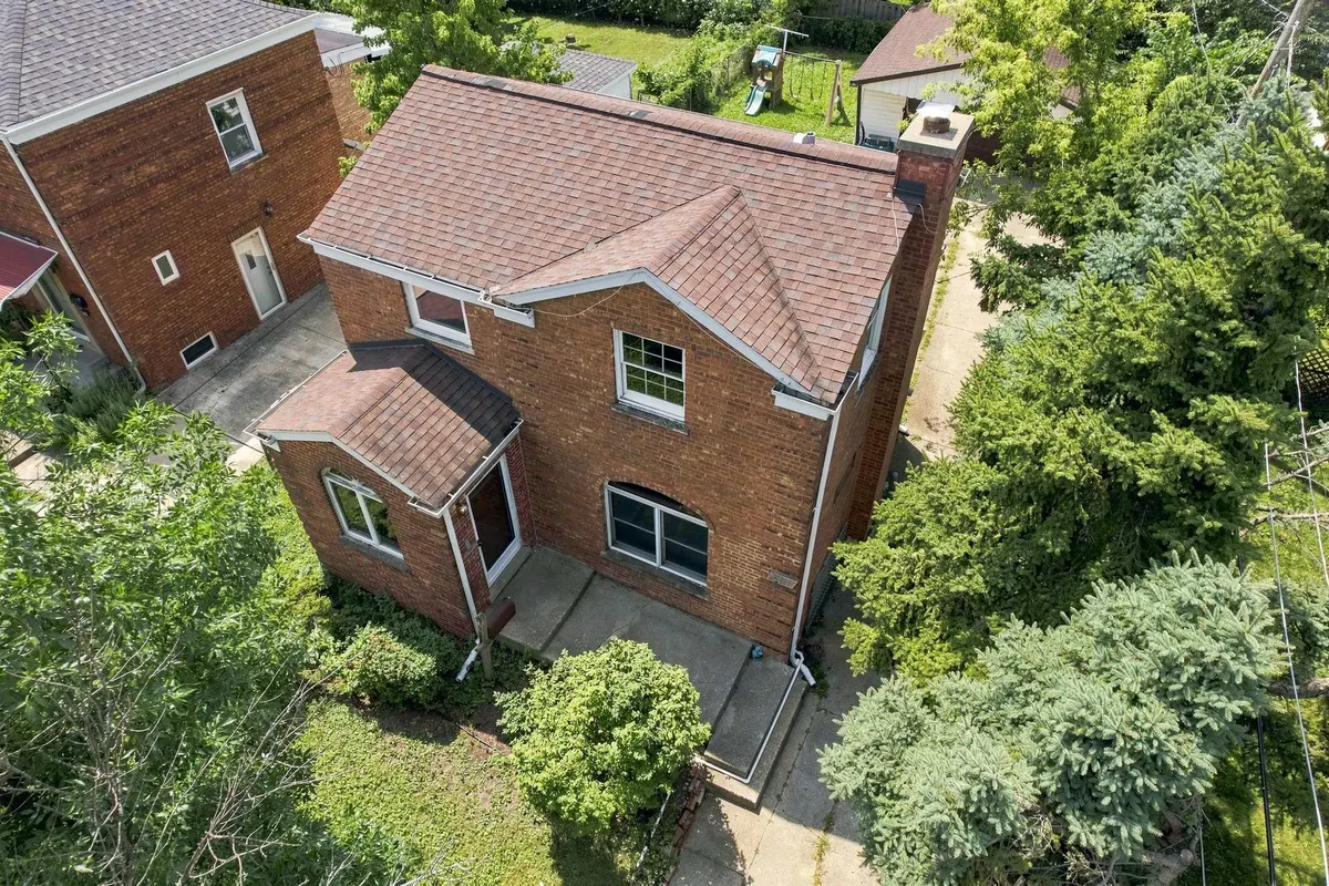 2606 Elder Lane