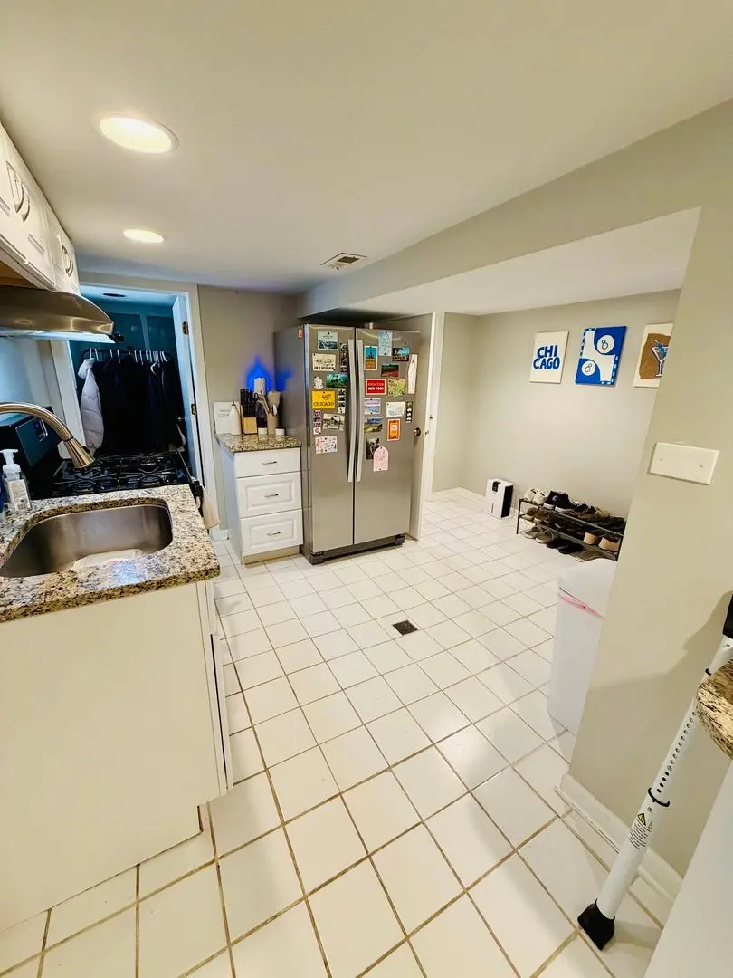 1350 W Webster Avenue