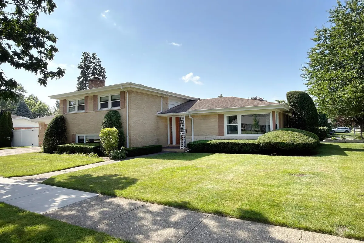 801 S See Gwun Avenue