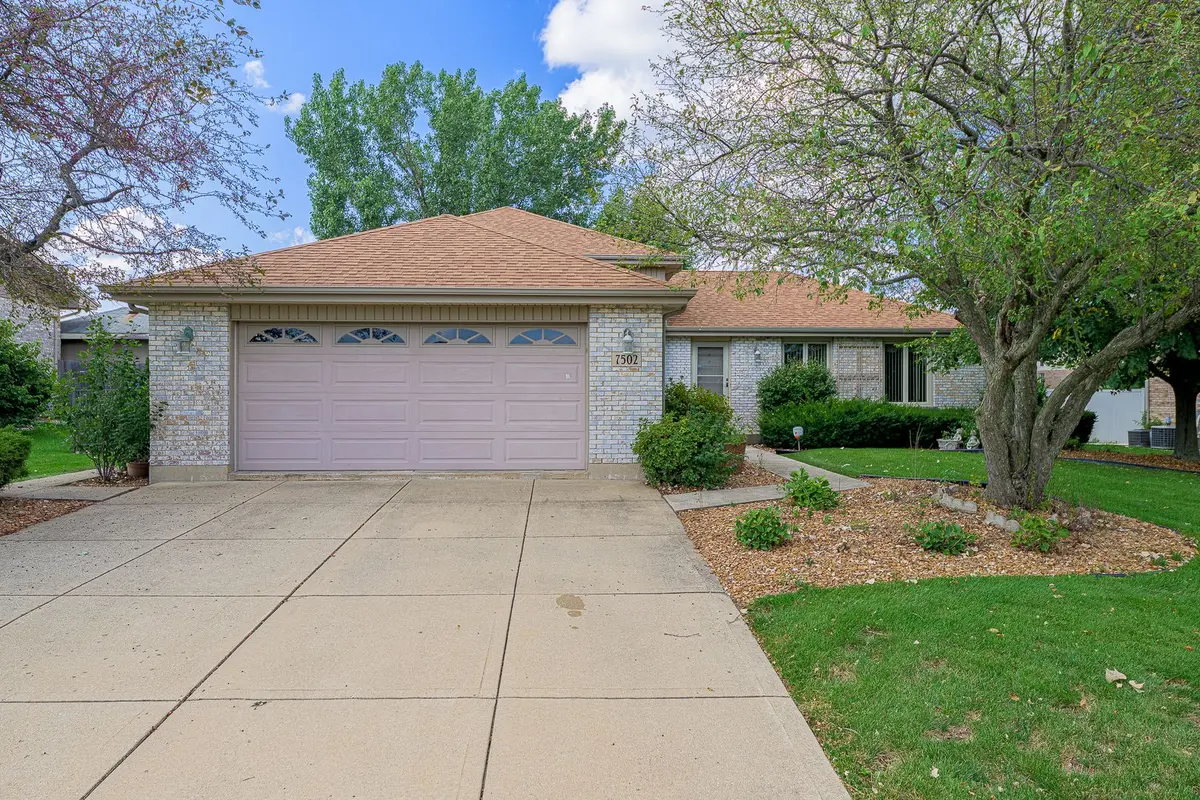 7502 W Lakeside Drive