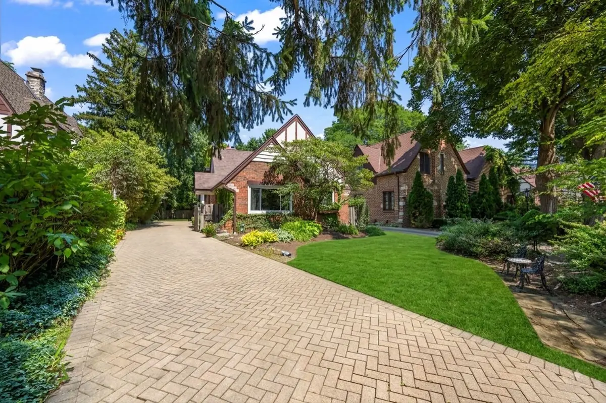 1216 E Mayfair Road