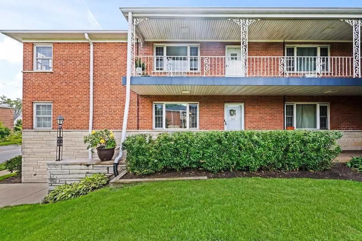 1445 W Touhy Avenue