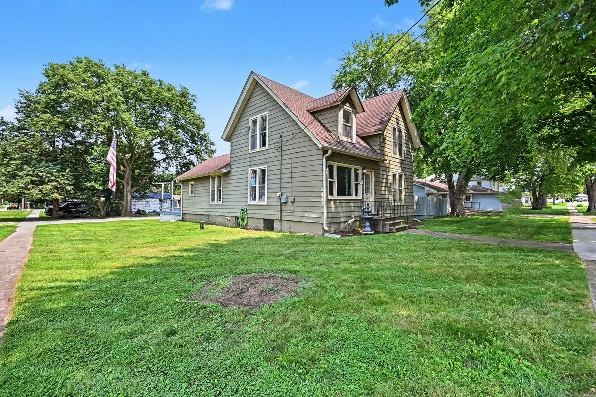 330 Pleasant Street