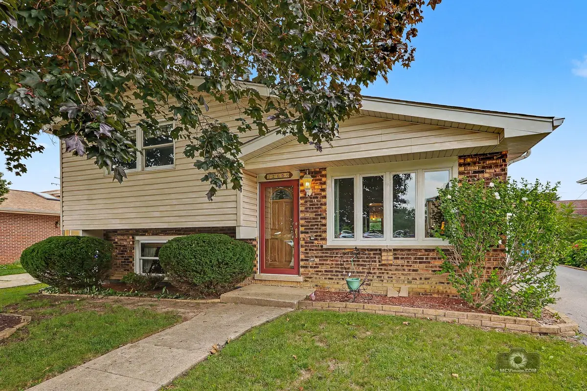 12855 Crestbrook Court