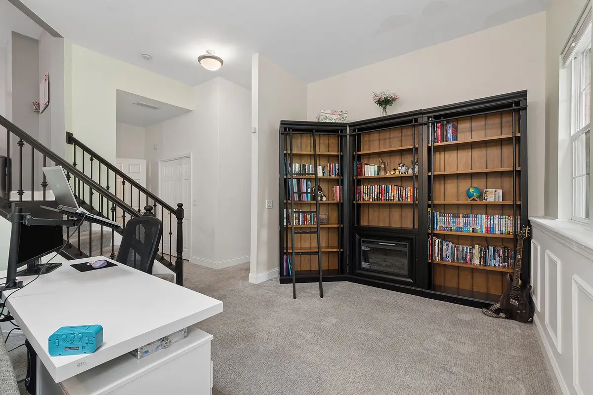 8204 W Rosebury Drive