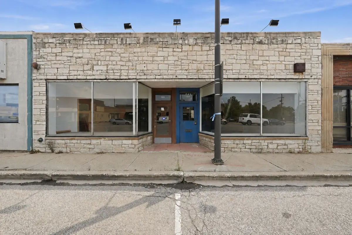 5005 W 95th Street