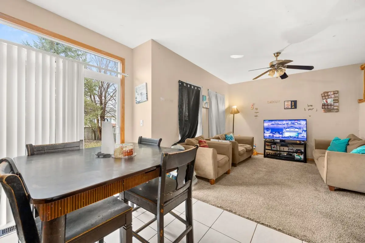 2812 Rebecca Court