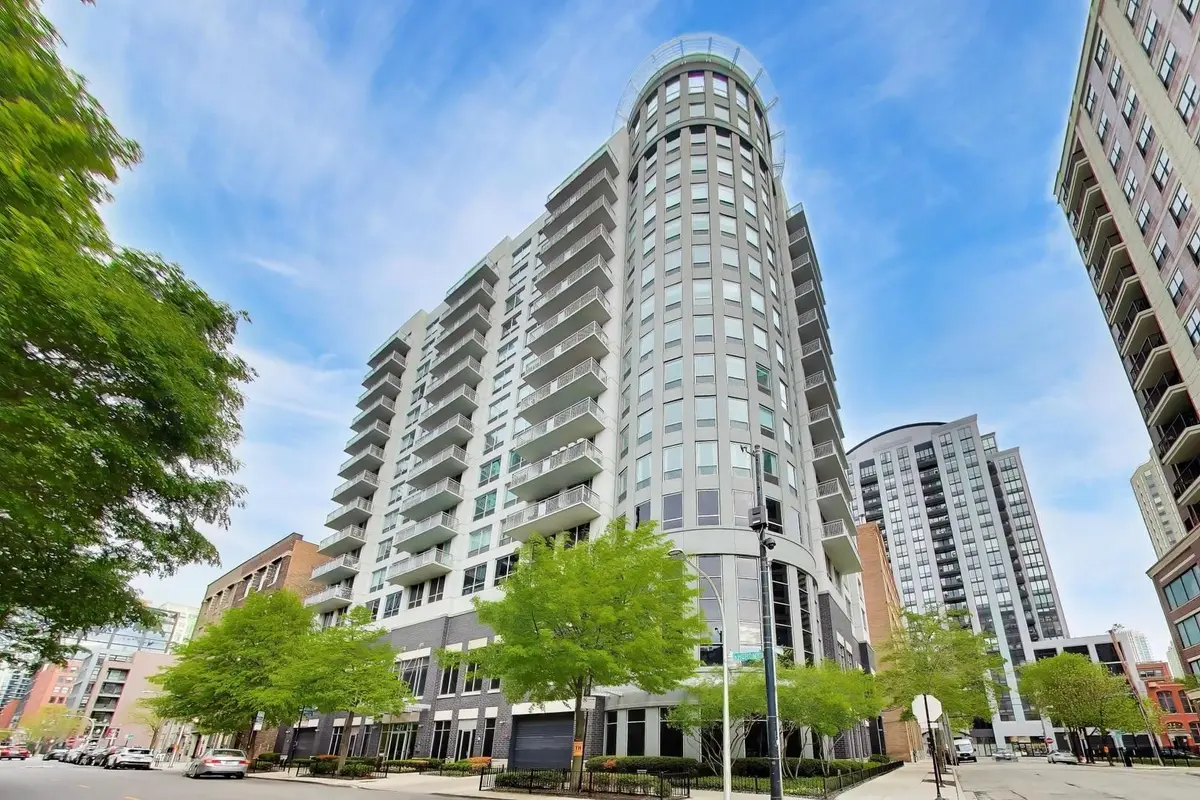 421 W Huron Street