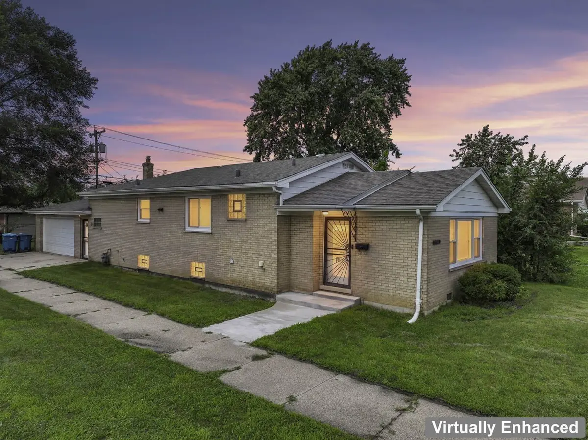 524 HIRSCH Avenue
