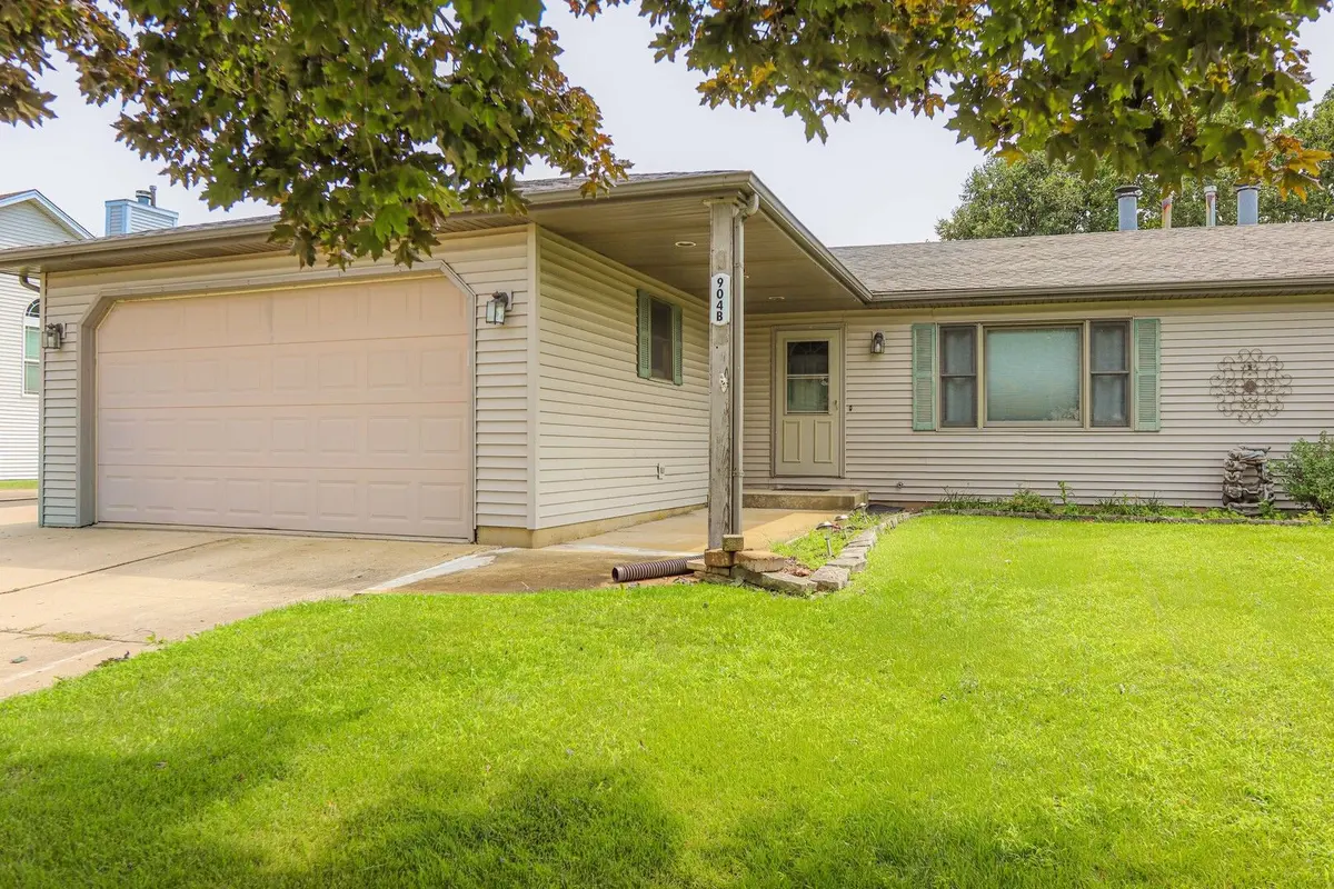 904 Harvest Trail
