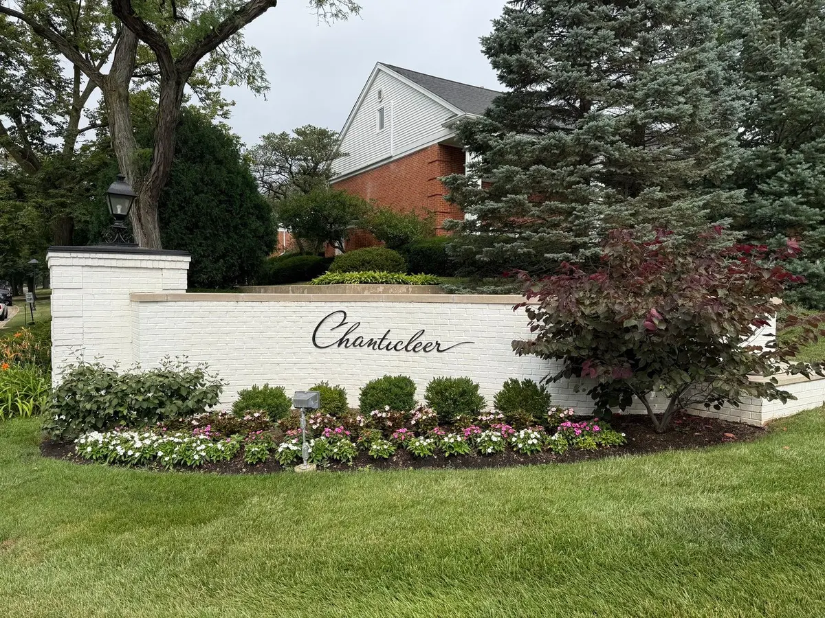 1205 Chanticleer Lane