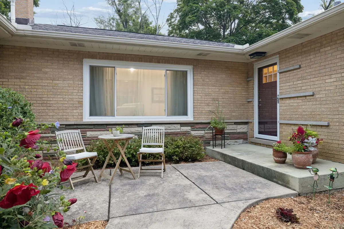8165 Clarendon Hills Road