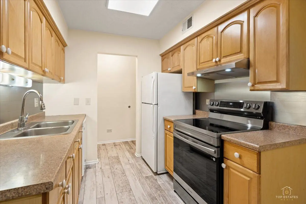 909 Buccaneer Drive
