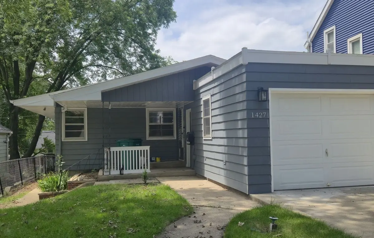 1427 N May Street
