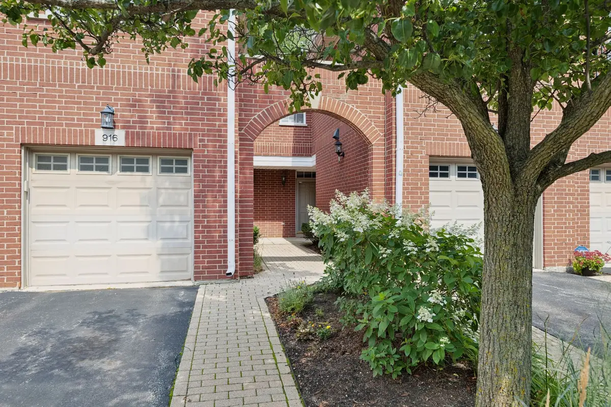 916 Enfield Drive